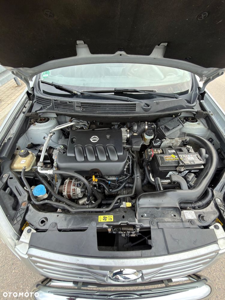 Nissan Qashqai+2 2.0 4x4 visia - 27