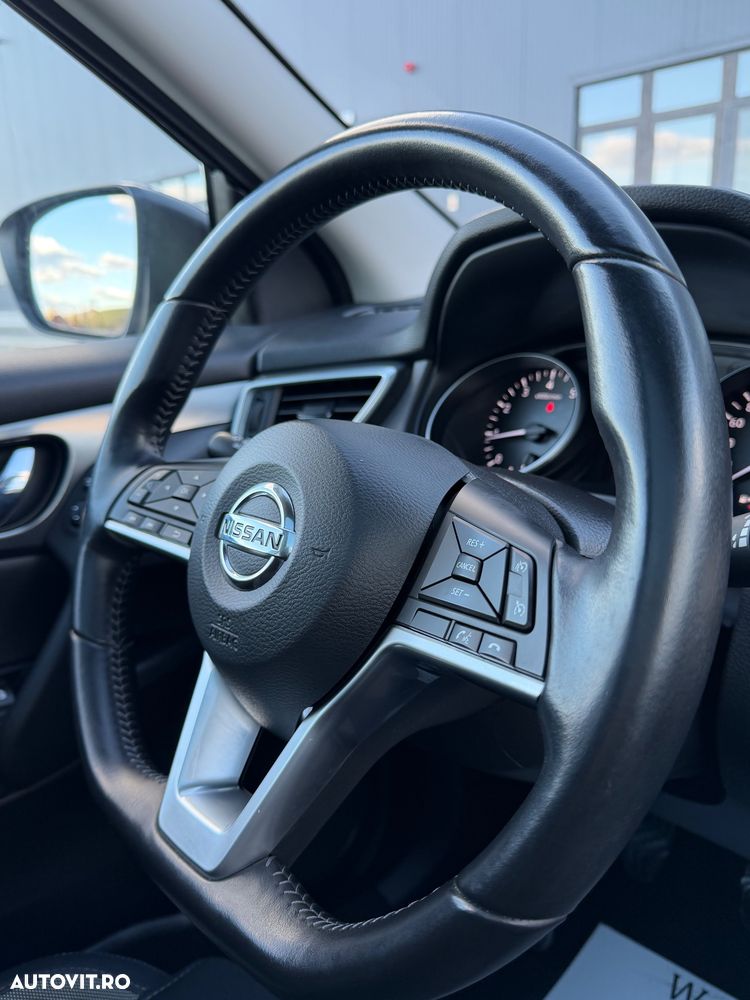 Nissan Qashqai 1.3 DIG-T N-CONNECTA - 40