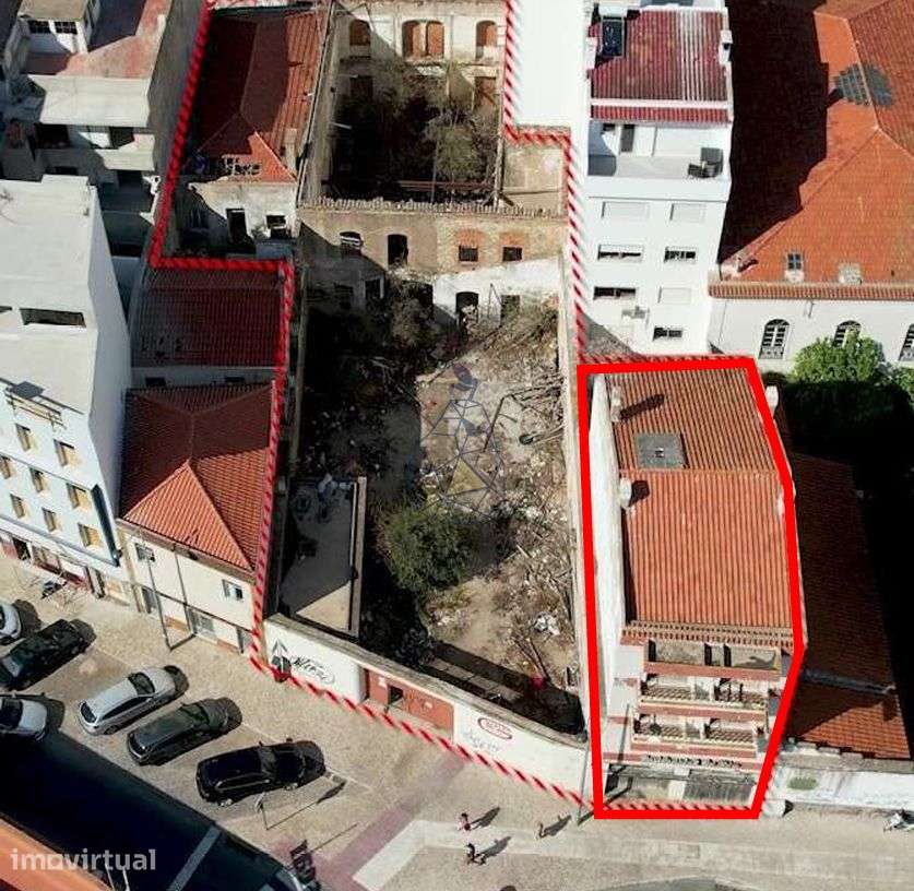 Projeto Aparthotel  de luxo com 23 apartamentos  piscina e bar, locali - Grande imagem: 4/25