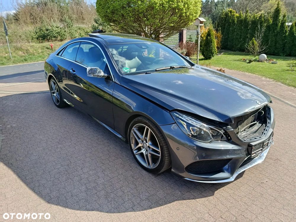 Mercedes-Benz Klasa E 400 7G-TRONIC - 26