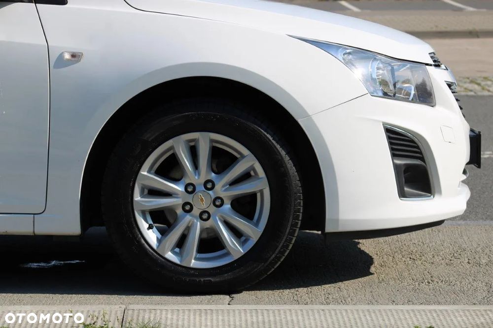 Chevrolet Cruze 1.8 LT - 29