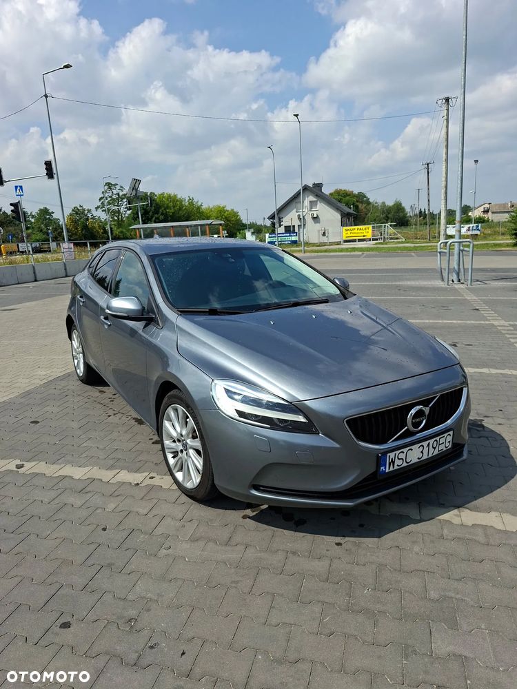 Volvo V40 D2 Momentum - 3