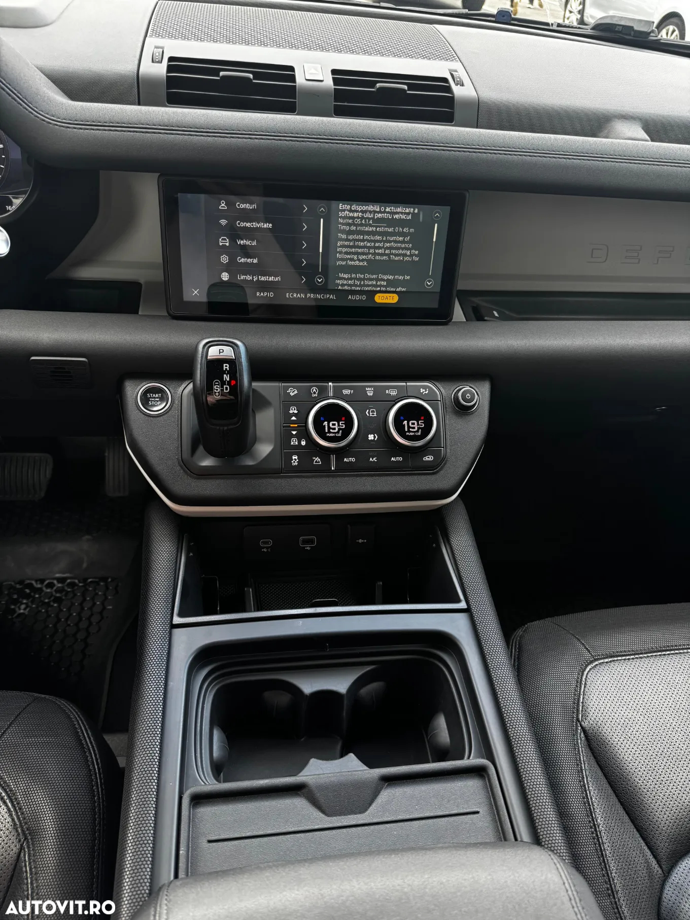 Land Rover Defender - 10