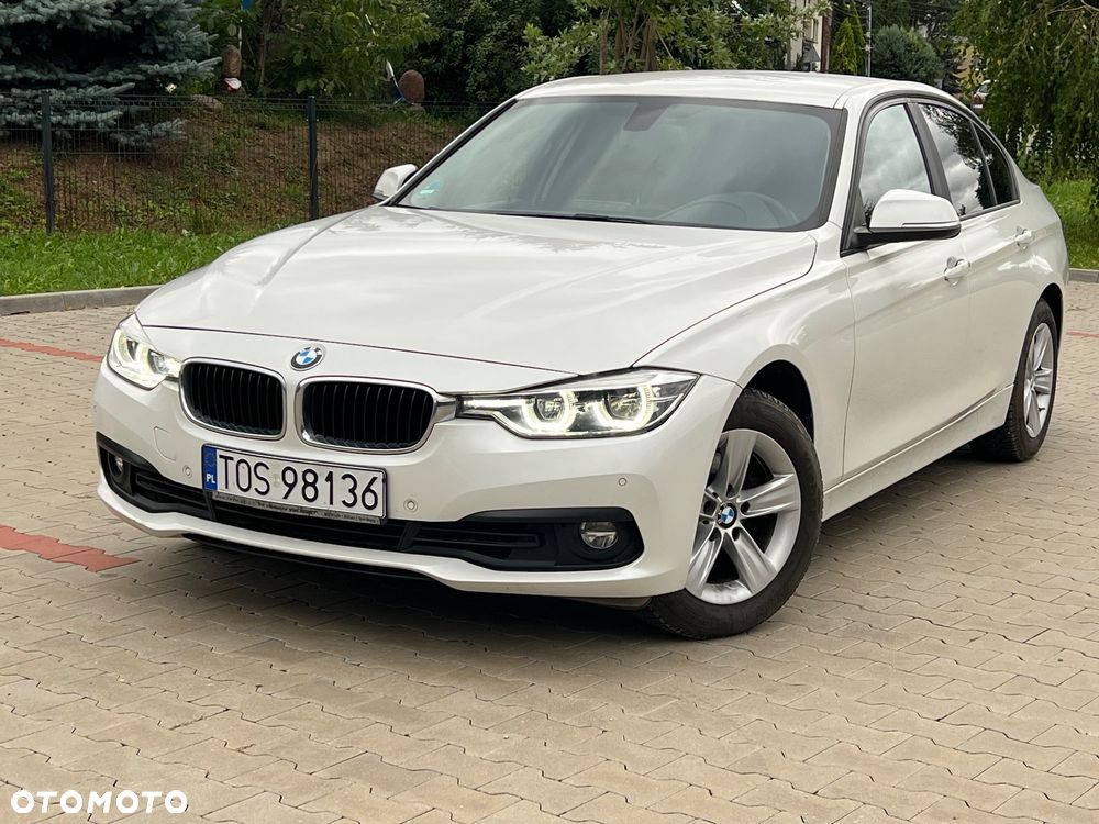 BMW Seria 3 318i - 18