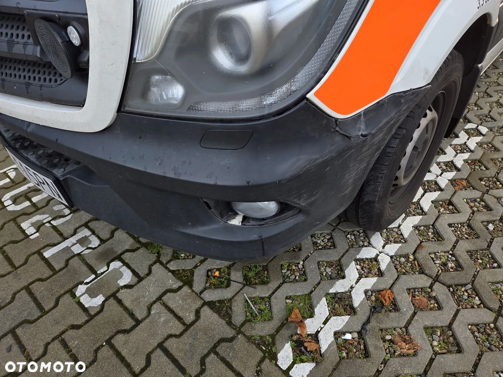 Mercedes-Benz Sprinter - 4