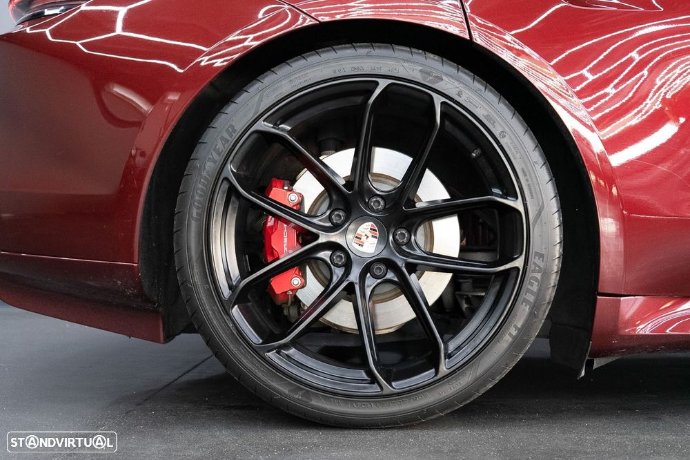 Porsche Taycan 4S - 14