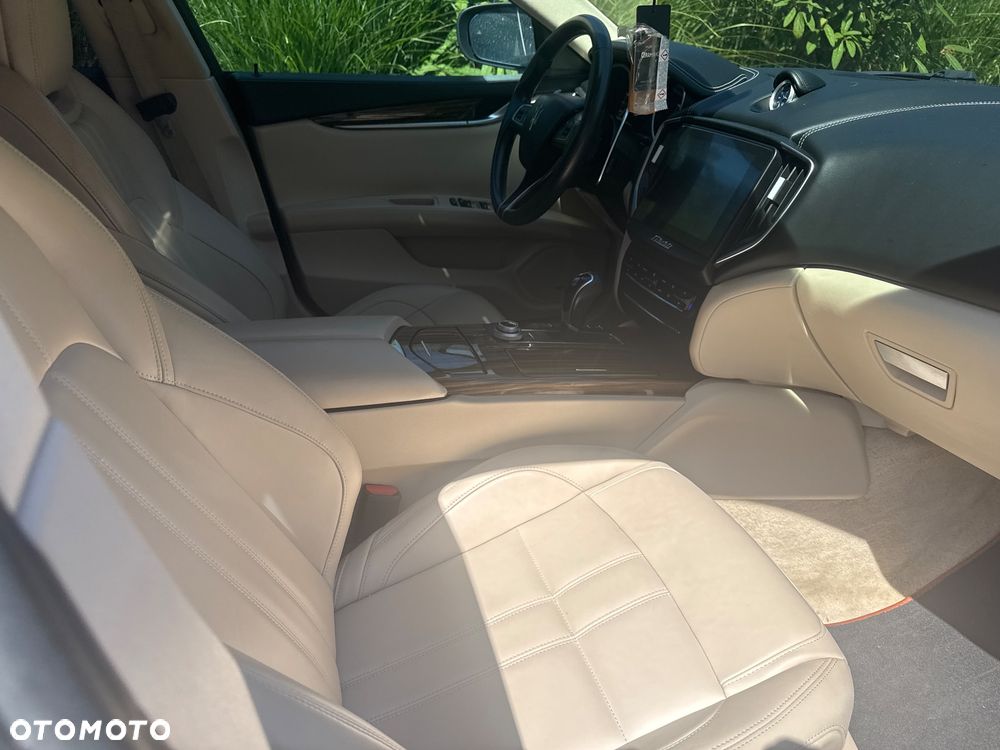 Maserati Ghibli Automatik - 15