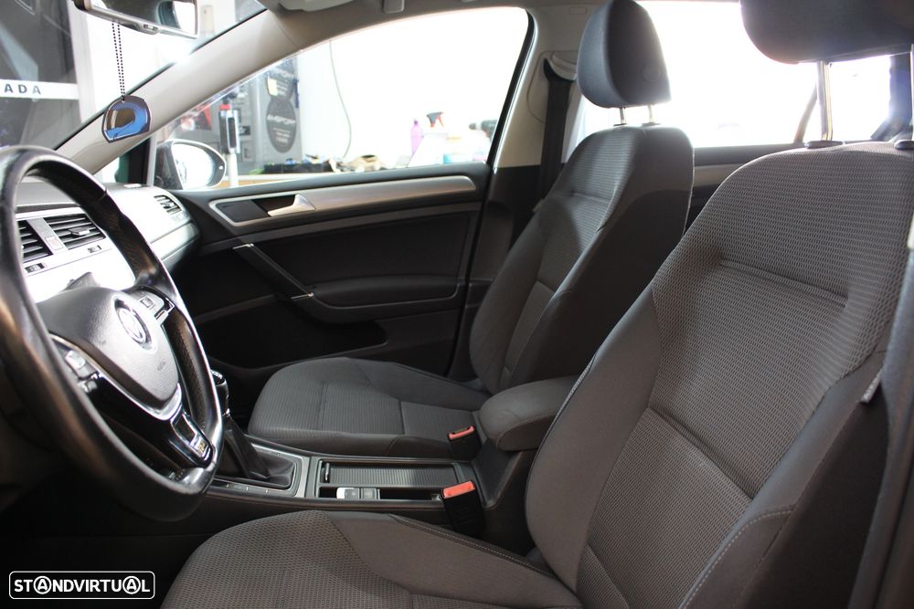 VW Golf 1.6 TDi R-Line - 13