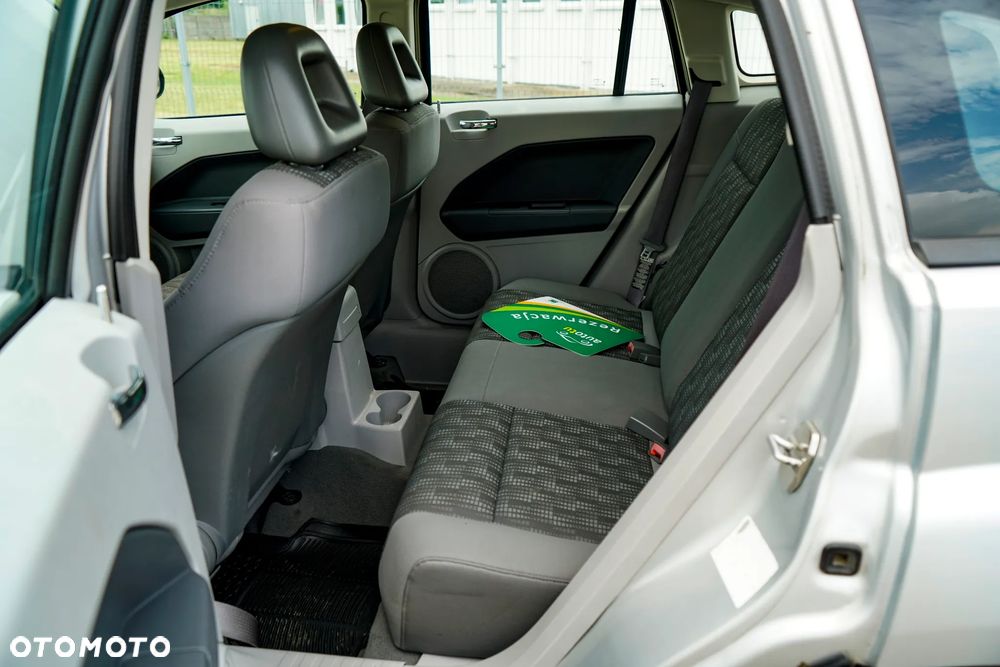Dodge Caliber 1.8 SXT - 14