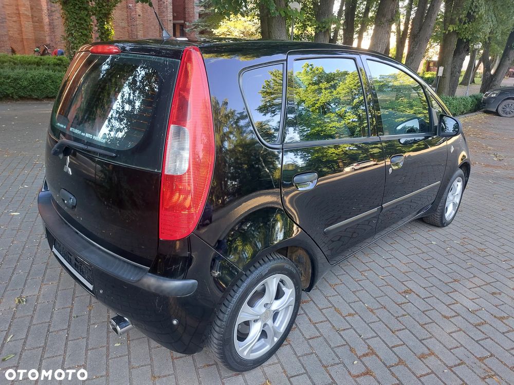 Mitsubishi Colt - 3