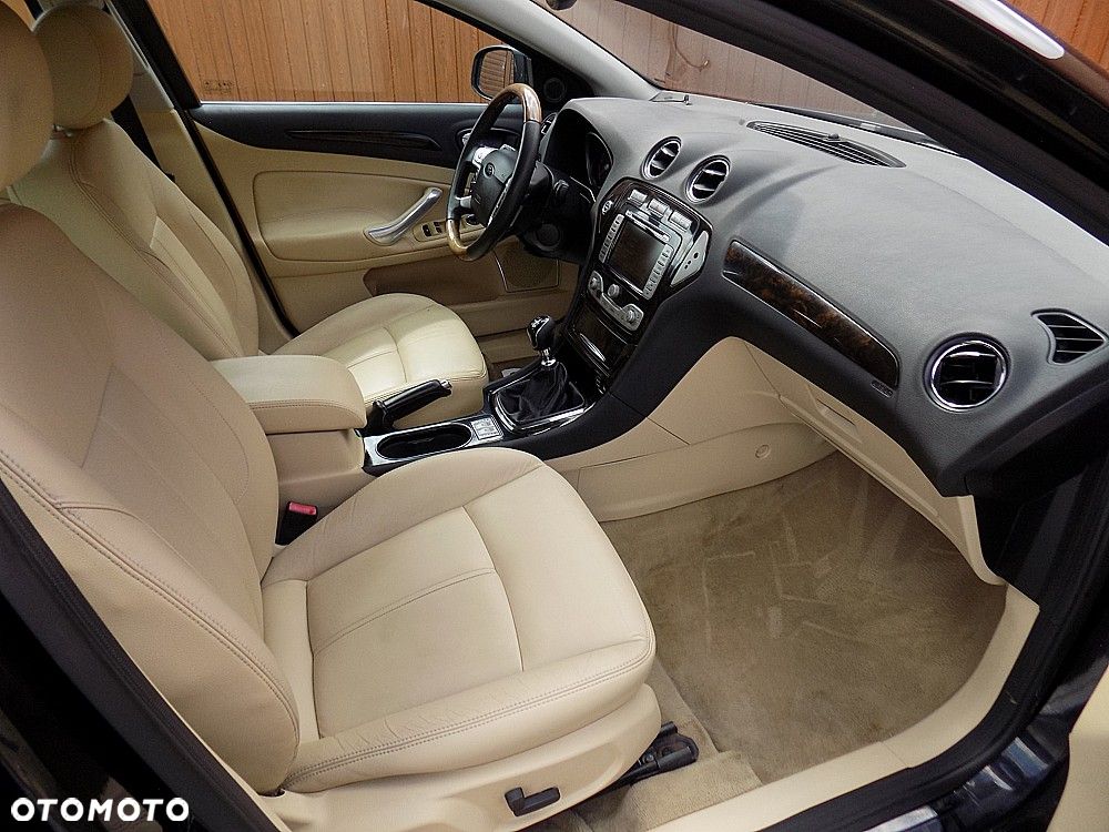 Ford Mondeo 2.0 TDCi Ghia - 8