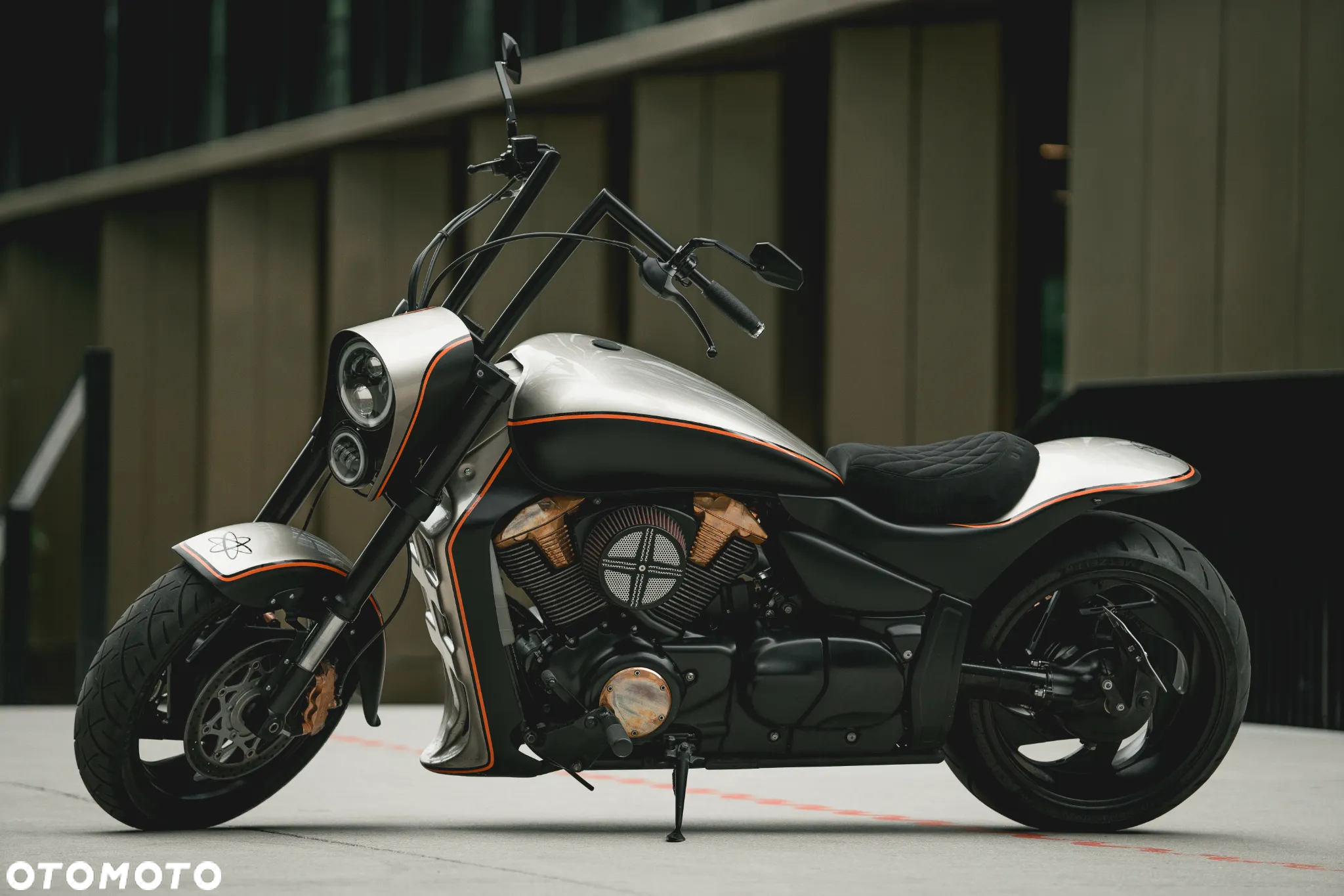 Suzuki Intruder - 5