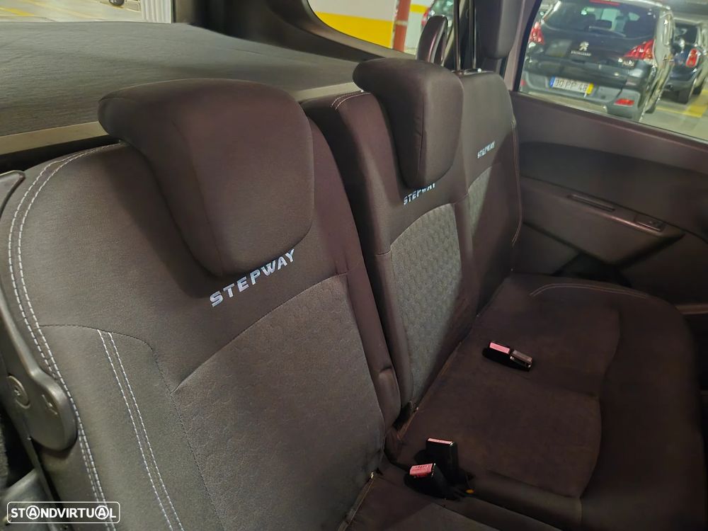 Dacia Lodgy 1.5 dCi Stepway 7L - 35