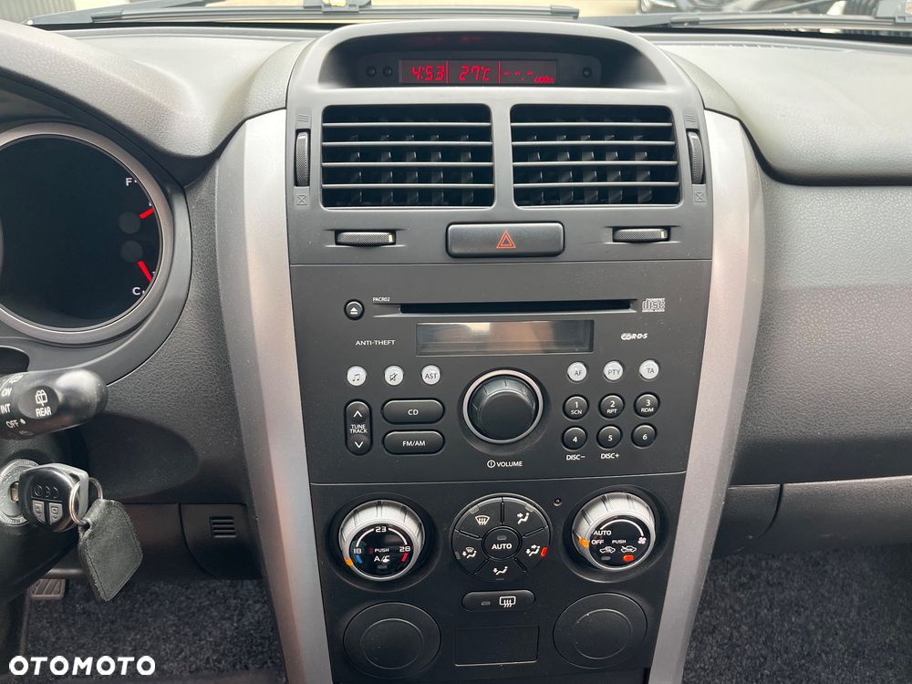 Suzuki Grand Vitara 1.6 - 11