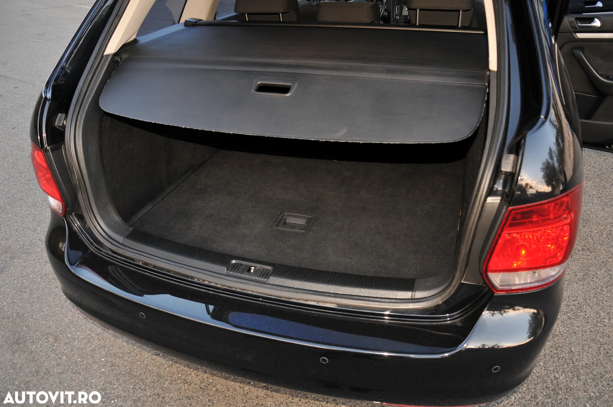 Volkswagen Golf 1.6 TDI BlueMotion Technology Comfortline - 13