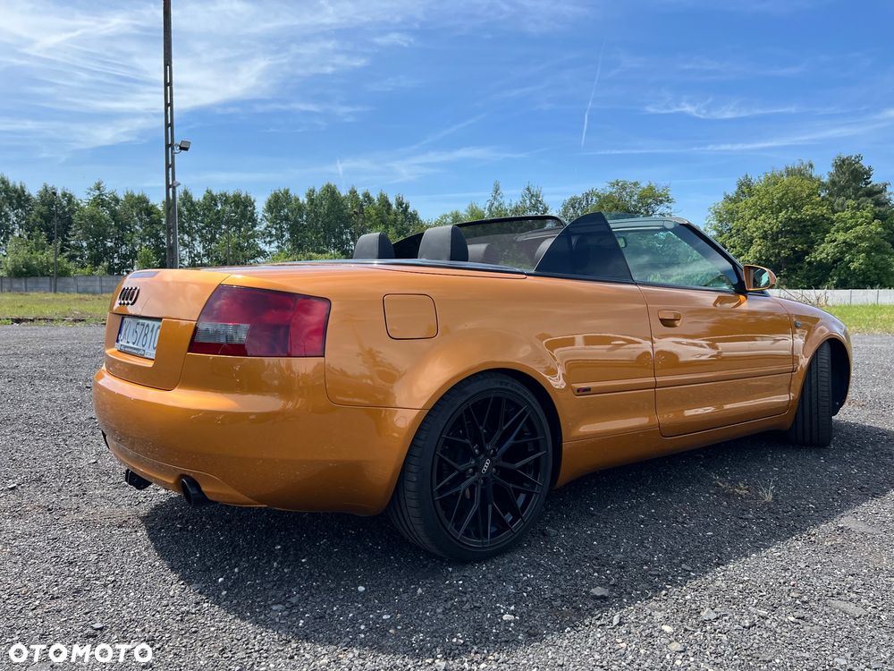 Audi A4 Cabrio 2.4 - 8