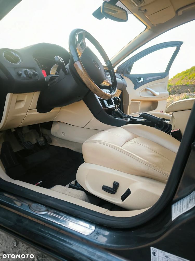 Ford Mondeo 2.5 Ghia - 3