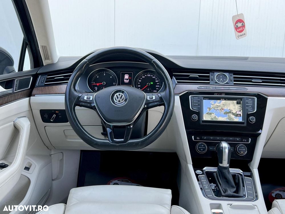 Volkswagen Passat - 10