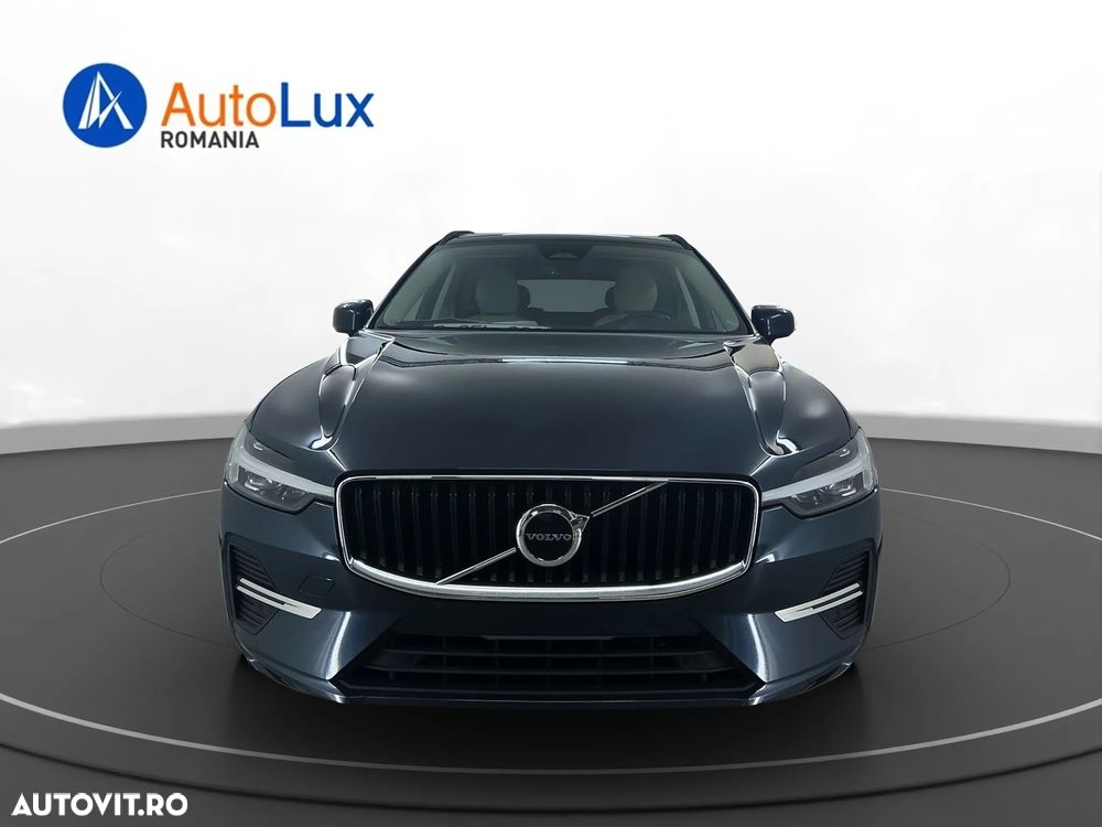 Volvo XC 60 B4 MHEV Momentum Pro - 2
