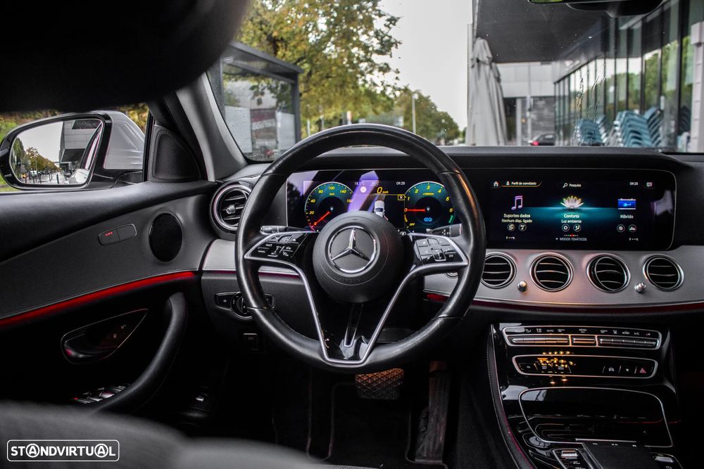 Mercedes-Benz E 300 de Avantgarde 4Matic - 35