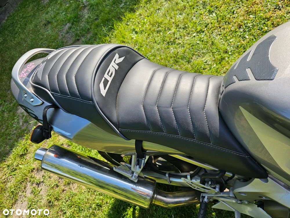 Honda CBR - 6