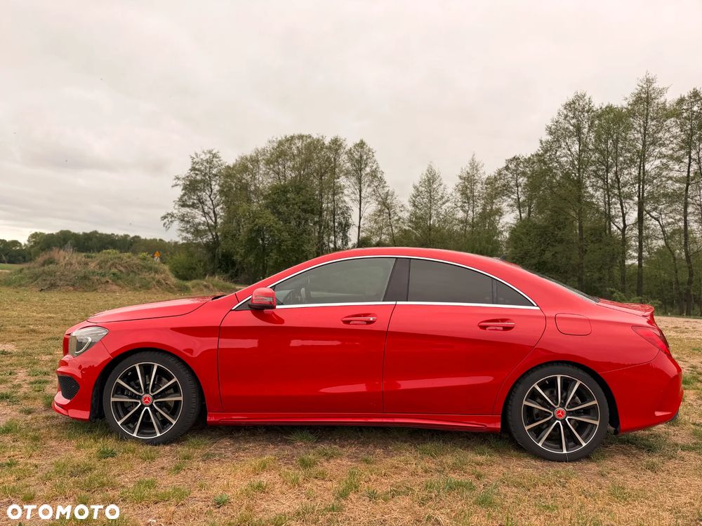 Mercedes-Benz CLA 250 4Matic 7G-DCT AMG Line - 3