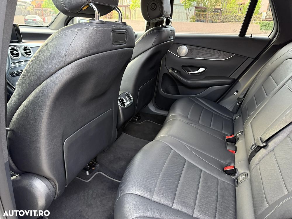 Mercedes-Benz GLC - 27