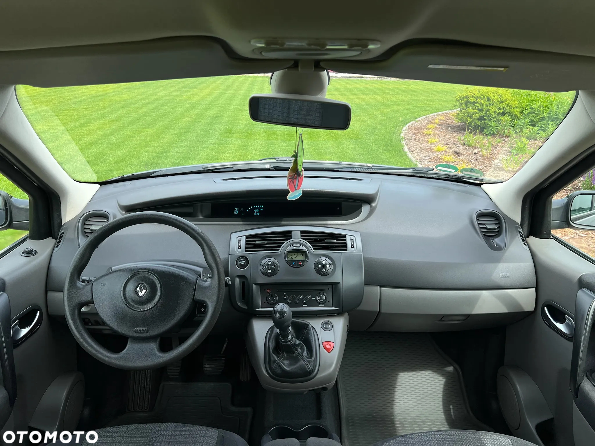 Renault Scenic 1.6 16V 110 Dynamique - 22