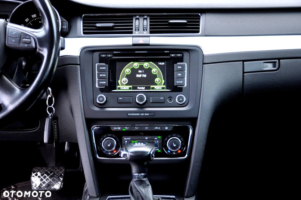 Skoda Superb 2.0 TDI DSG Exclusive - 31