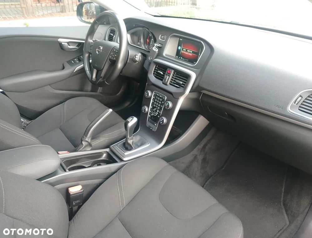 Volvo V40 - 19
