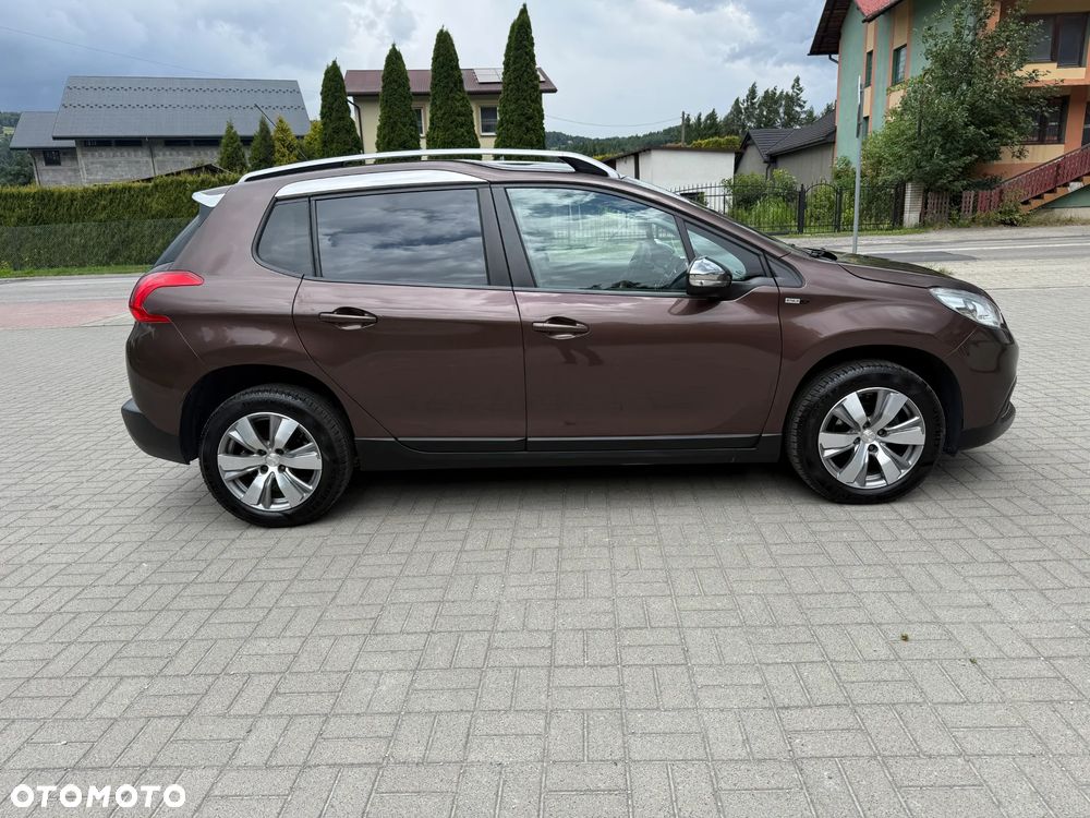 Peugeot 2008 1.6 e-HDi Allure S&S - 4