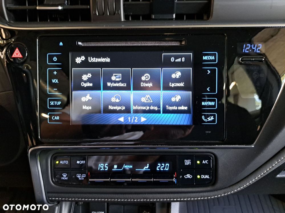 Toyota Corolla 1.6 Premium EU6 - 17