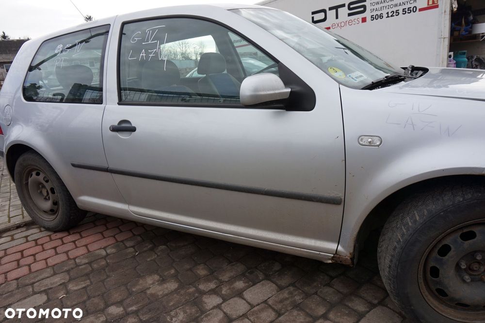 DRZWI PRZEDNIE PRAWE GOLF IV 3D HB LA7W  SREBRNY VOLKSWAGEN 1997-2006 - 2