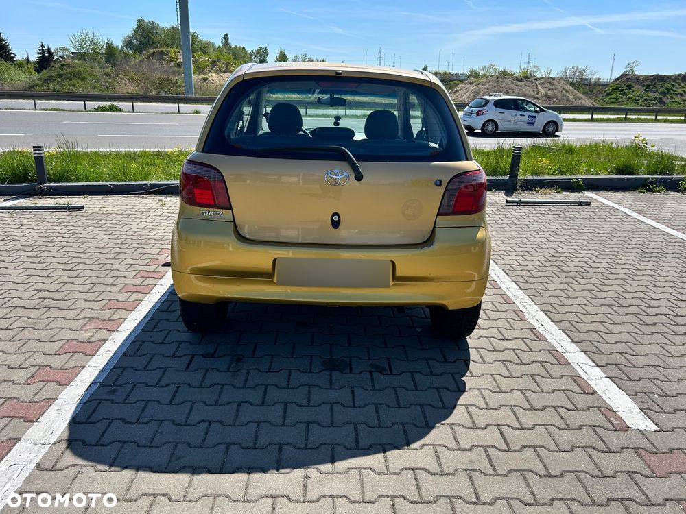 Toyota Yaris - 5