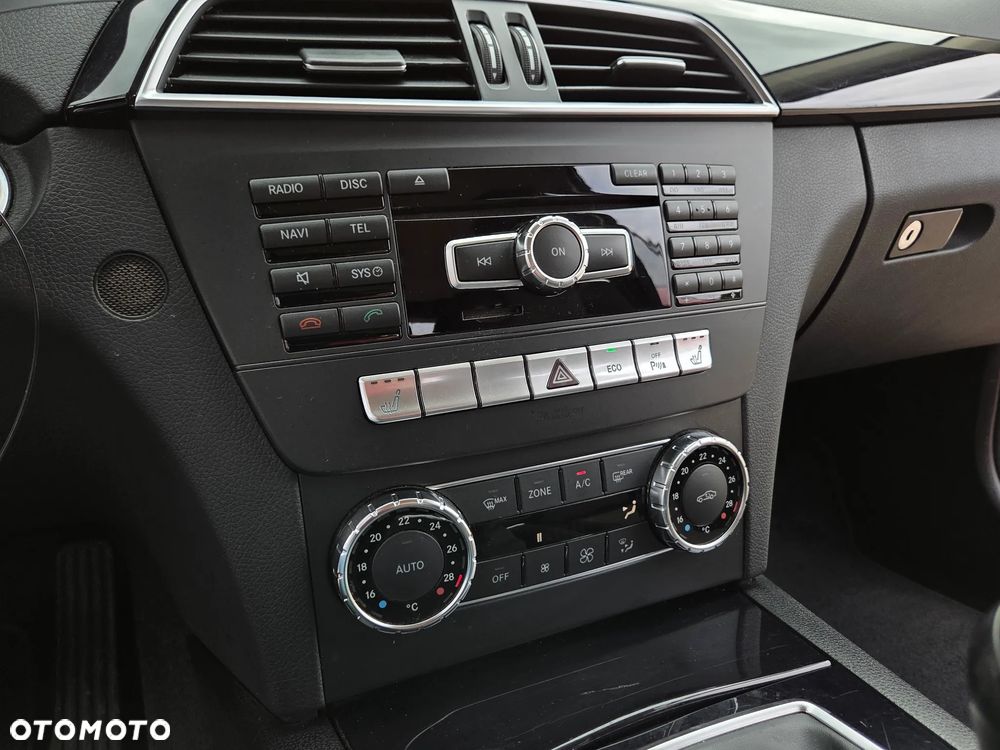 Mercedes-Benz Klasa C 250 CDI DPF BlueEFFICIENCY - 35