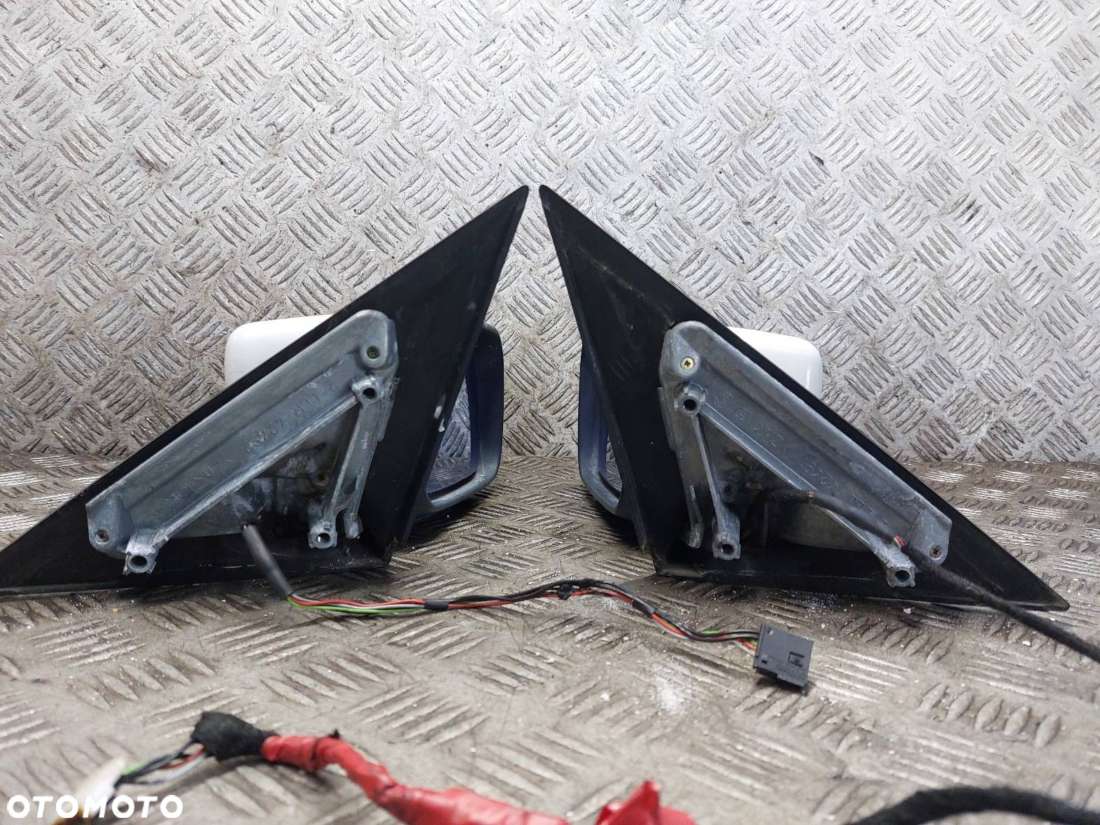 LUSTERKO LEWE + PRAWE ELEKTRYCZNE BMW E46 5 PIN EU 300/0 ALPINWEISS 3 - 6