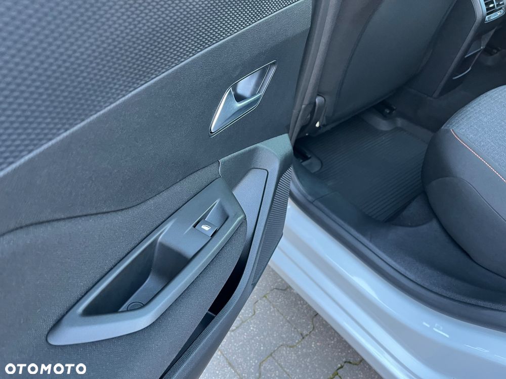 Peugeot 308 Hybrid 136e-DSC6 Style - 32