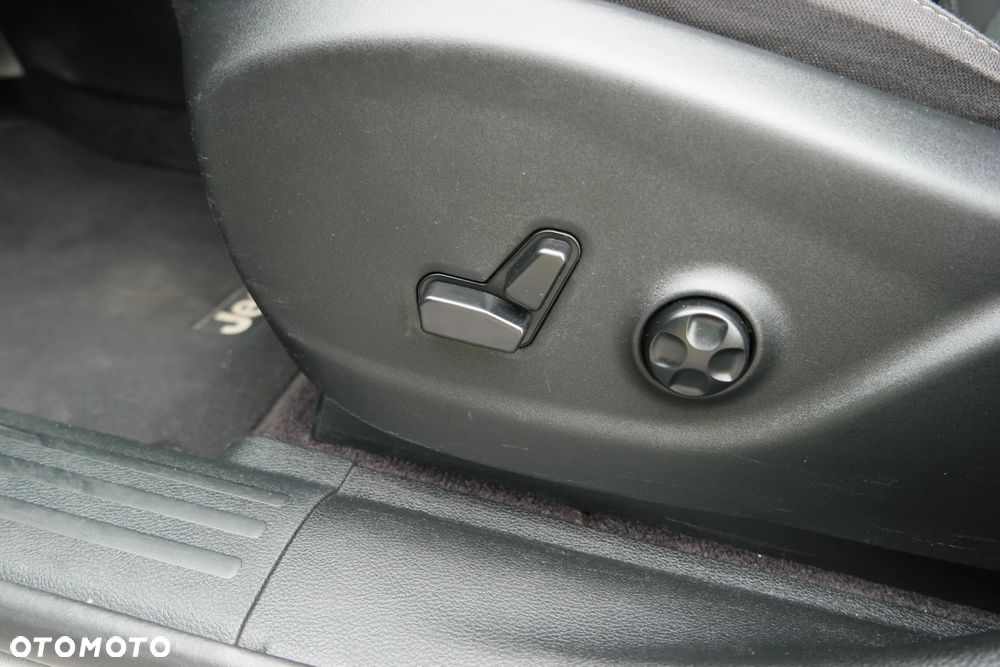 Jeep Cherokee 2.0 MJD 4x2 Longitude EU6 - 20