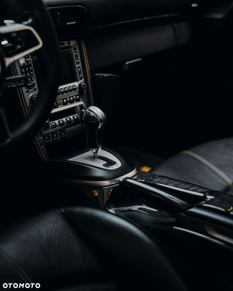 Porsche 911 - 10