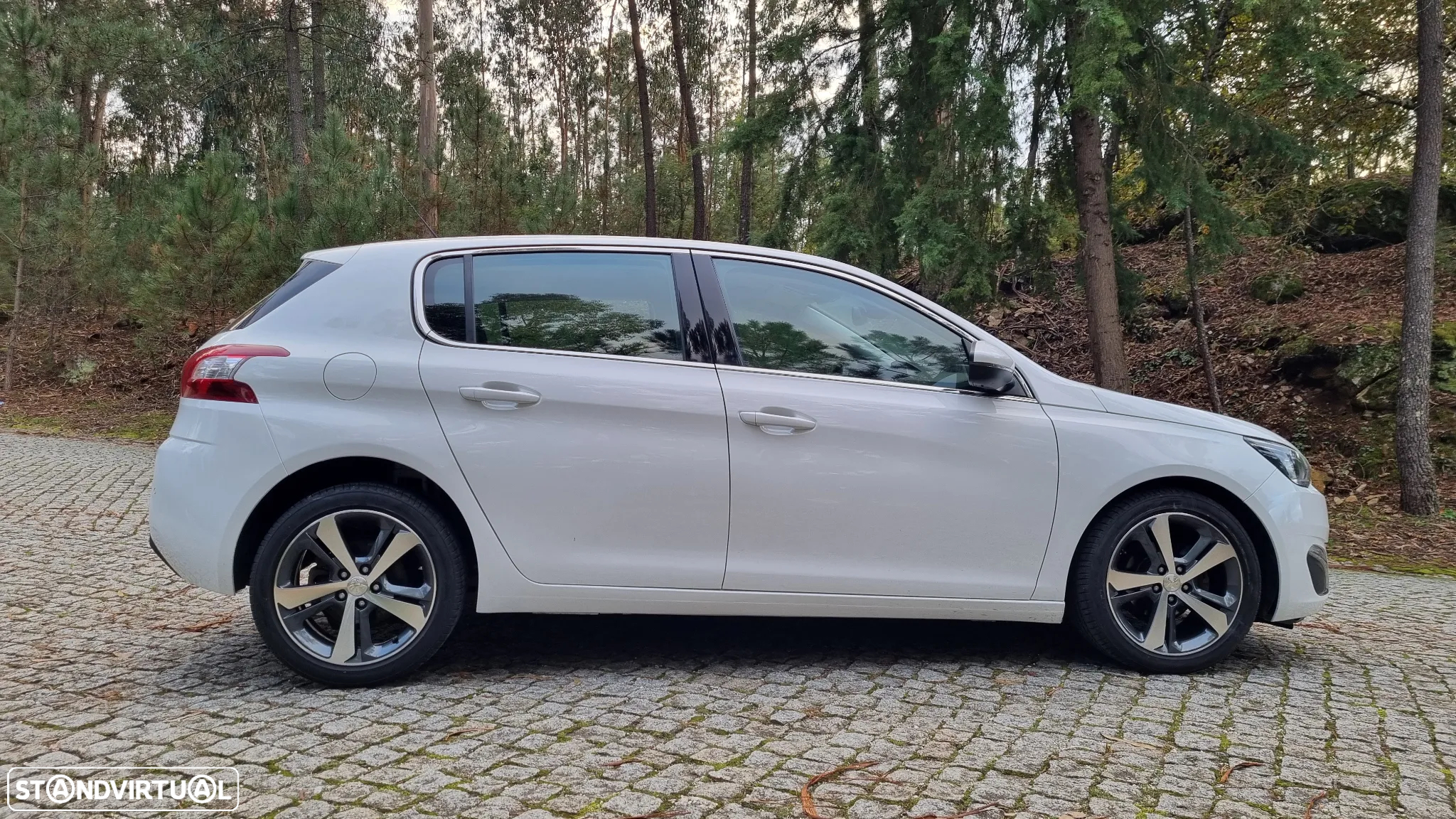 Peugeot 308 1.2 PureTech Style J17 - 19