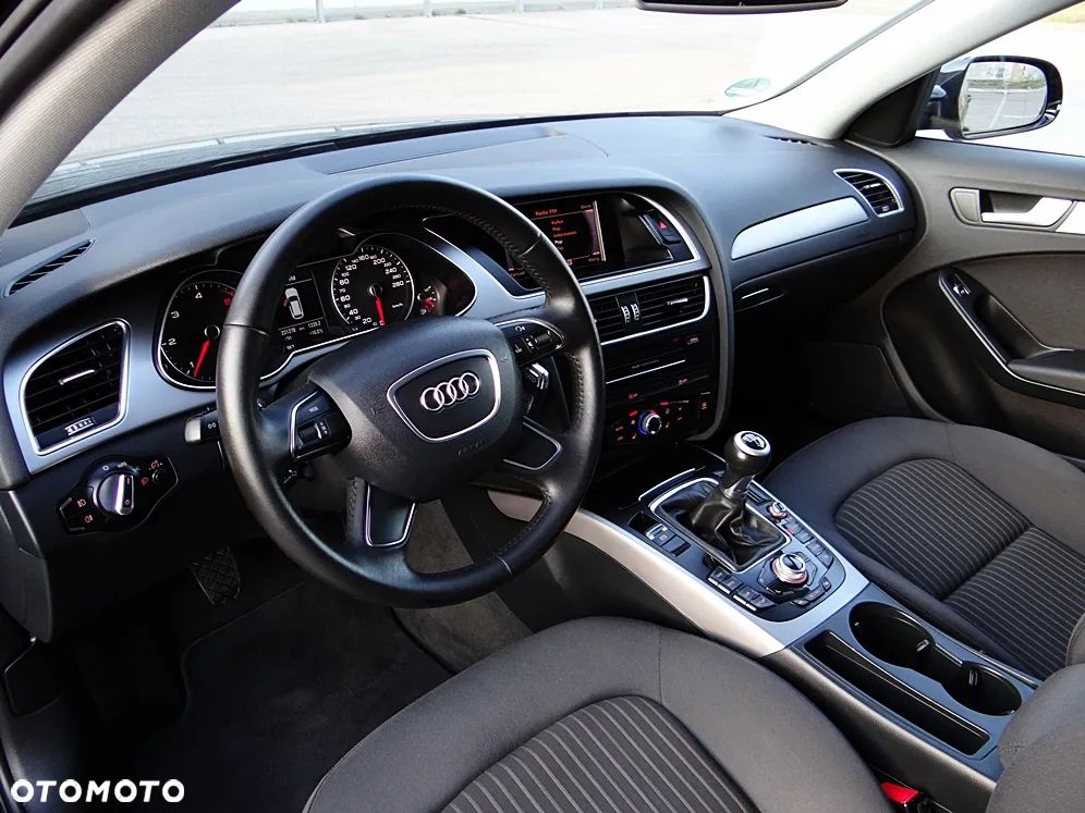 Audi A4 Avant 2.0 TDI DPF Attraction - 24