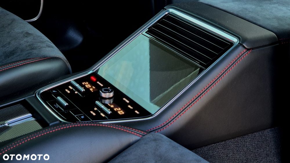 Porsche Panamera - 19
