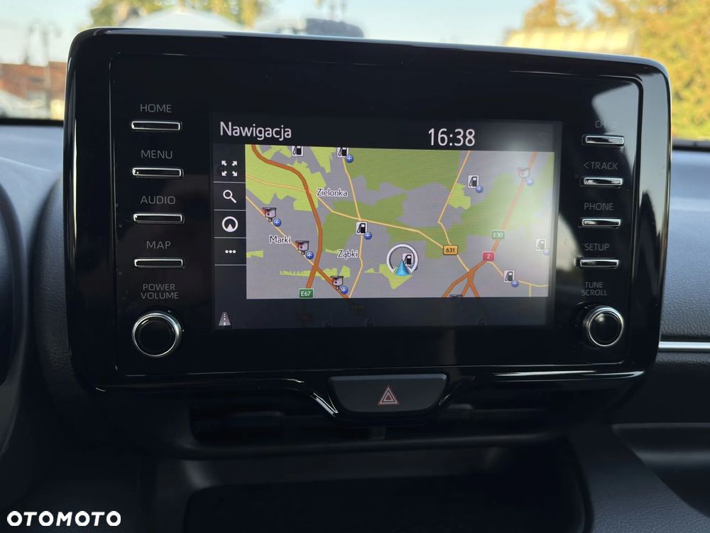 Toyota Yaris Hybrid 1.5 Premiere Edition - 18