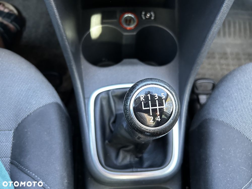 Volkswagen Polo 1.6 TDI Comfortline - 16