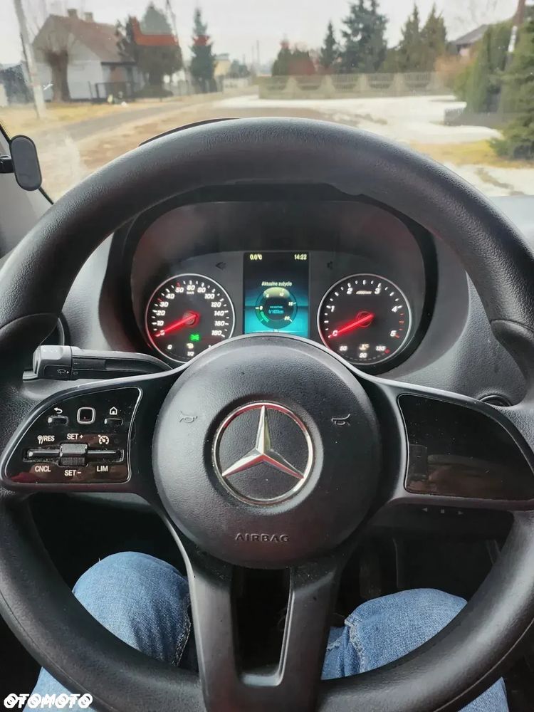 Mercedes-Benz Sprinter - 9