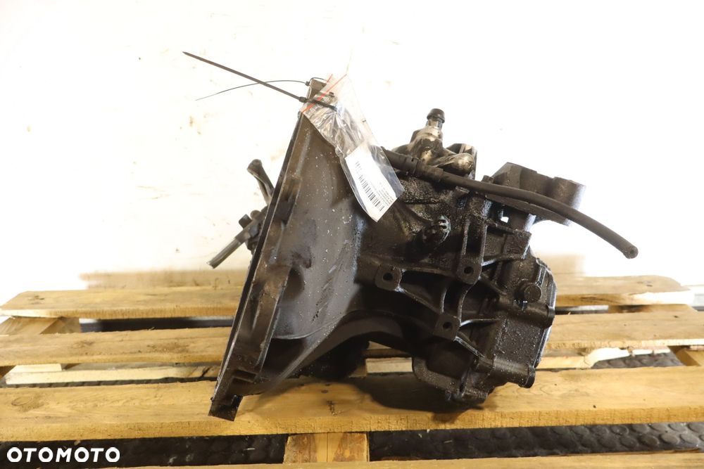 SKRZYNIA BIEGÓW 5 BIEGOWA OPEL ASTRA H 1.6 4C394 - 4