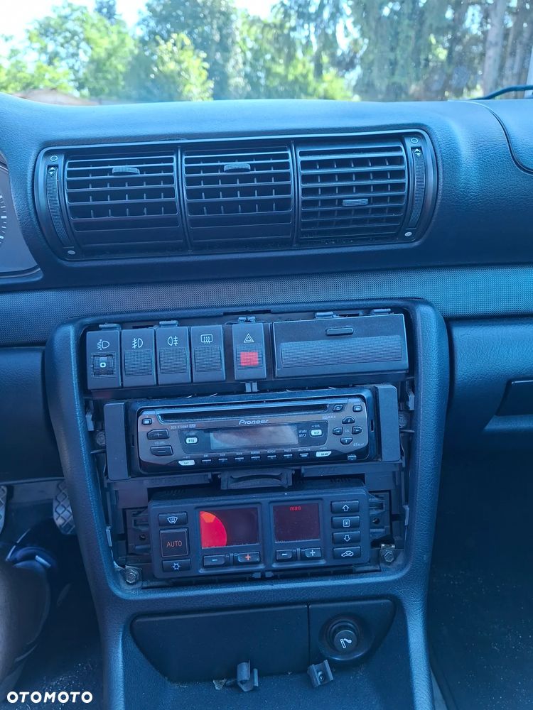 Audi A4 Avant 1.8 - 17