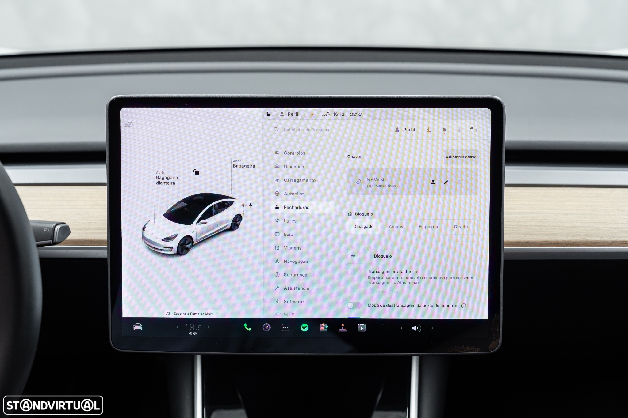 Tesla Model 3 Long-Range Dual Motor AWD - 31