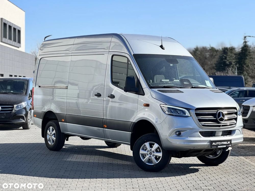 Mercedes-Benz Sprinter - 1