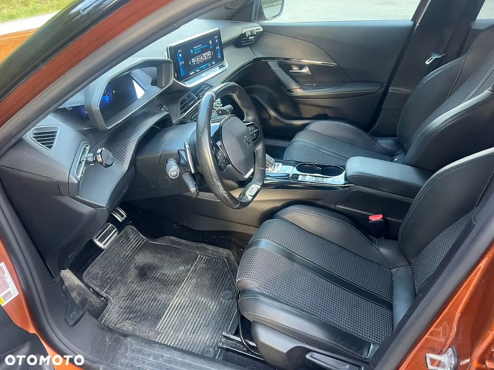Peugeot 2008 1.5 BlueHDi GT Line S&S EAT8 - 9
